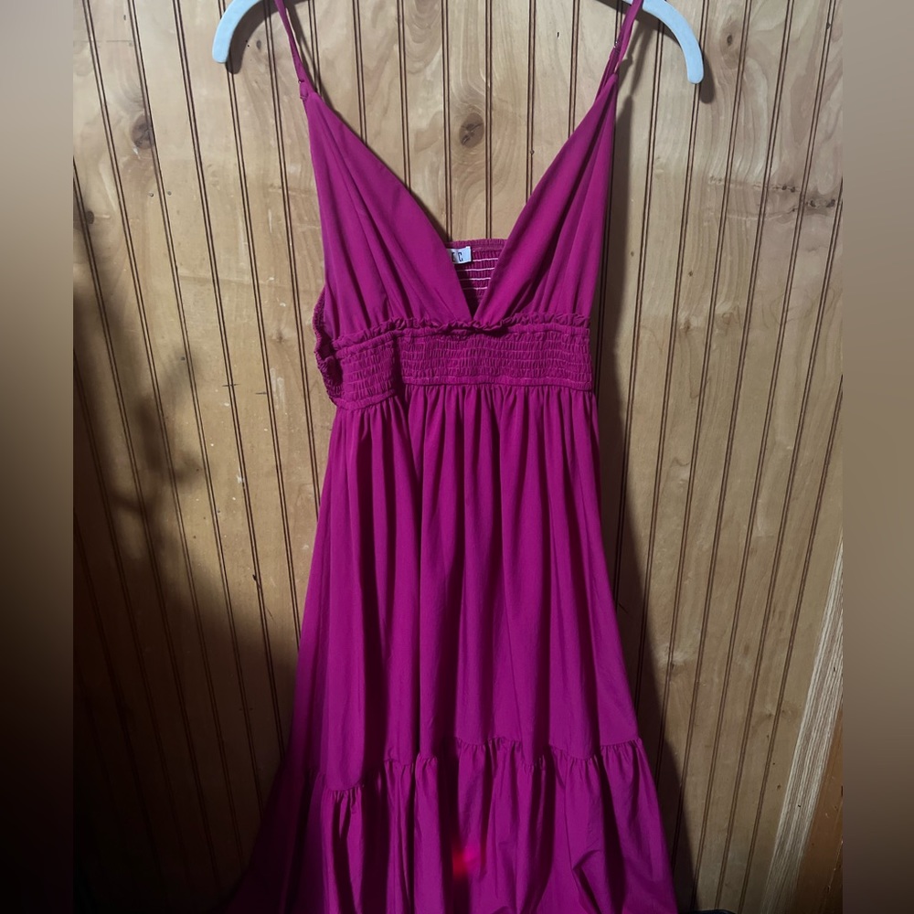 Maxi dress! Perfect wedding guest dress.